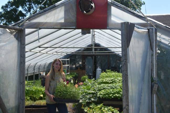 ‘Bride’s best friend’ grows local roots ‘Bride’s best friend’ grows local roots