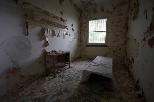 Defunct sanatorium and prison still has more to teach