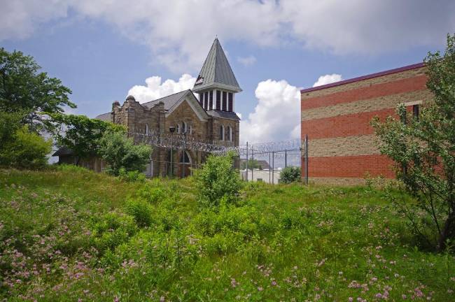 Grace Chapel exterior