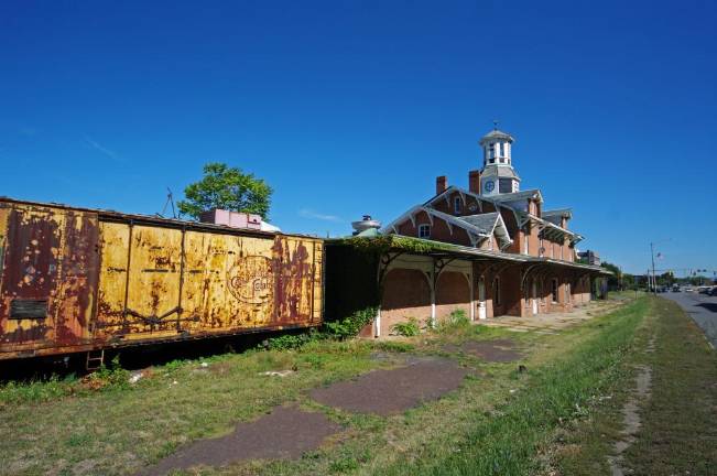 The abandoned exterior, photographed over a decade ago.