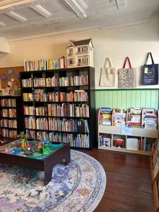 The indie bookstore is back