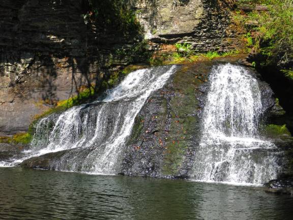 The trail that sells country living