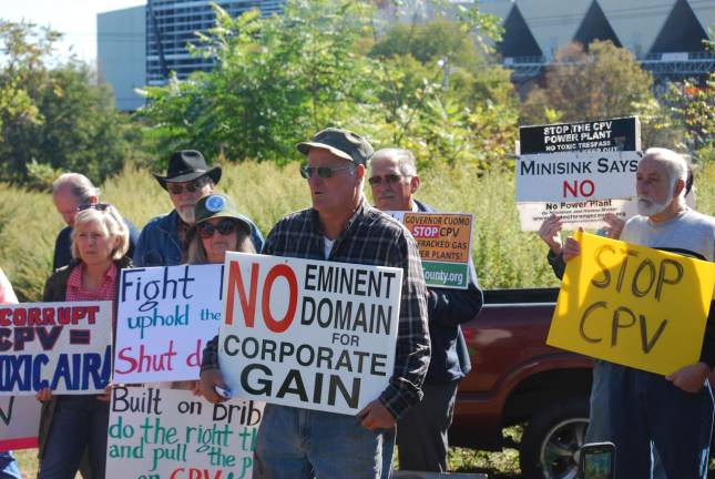 Power plant ‘war’ pits locals against feds