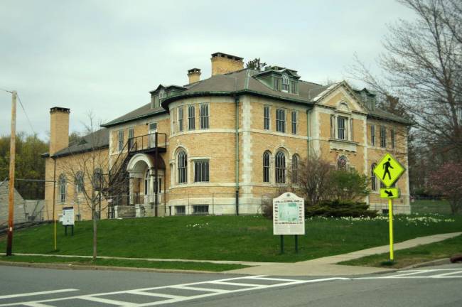 The Thorne Building, across town from the Bennett School, was the first rehabilitation project of the Millbrook Community Parternship.