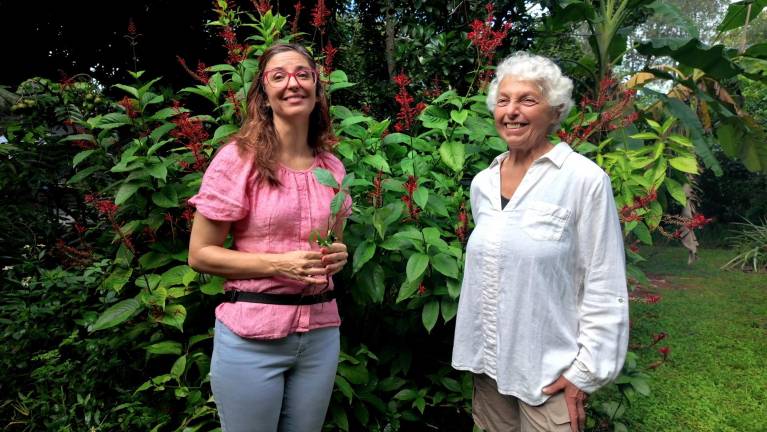 Amanda Pike (left) and Dani Baker in the sub-tropical “Pike Food Forest” in Jupiter, Fl. To make the show relevant to a national audience, Baker and Pike traveled to each other’s gardens.