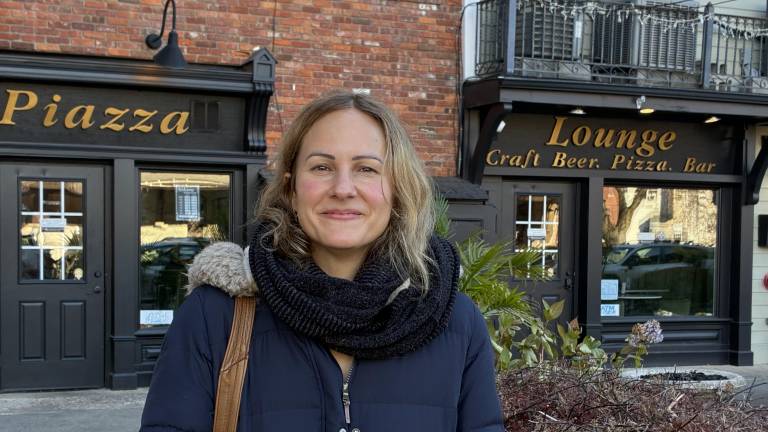 Nicole Allegretti in Warwick, NY